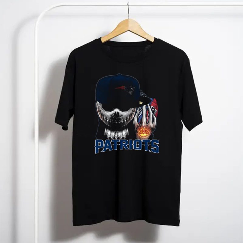 Jackskull New England Patriots Skull Football Fan T Shirt T Shirt 1
