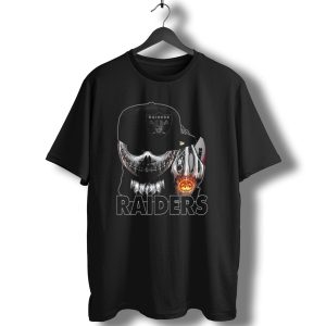 Jackskull Raiders Halloween Skull Holding Pumpkin T-Shirt