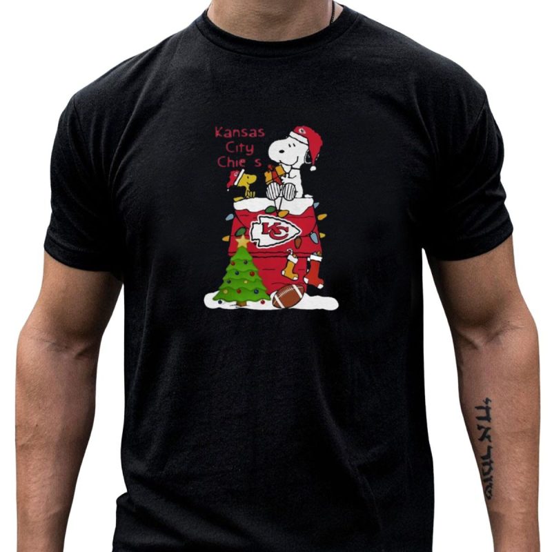 Kansas City Chiefs Christmas Snoopy And Woodstock Santa Scene T Shirt T Shirt 1 1