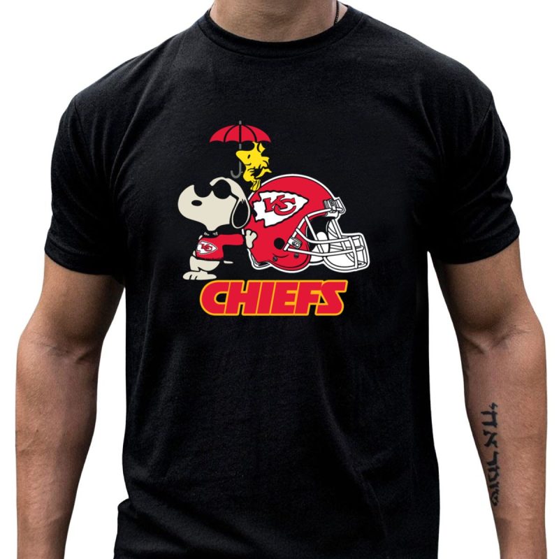 Kansas City Chiefs Snoopy Woodstock Helmet Chiefs T Shirt T Shirt 1 1