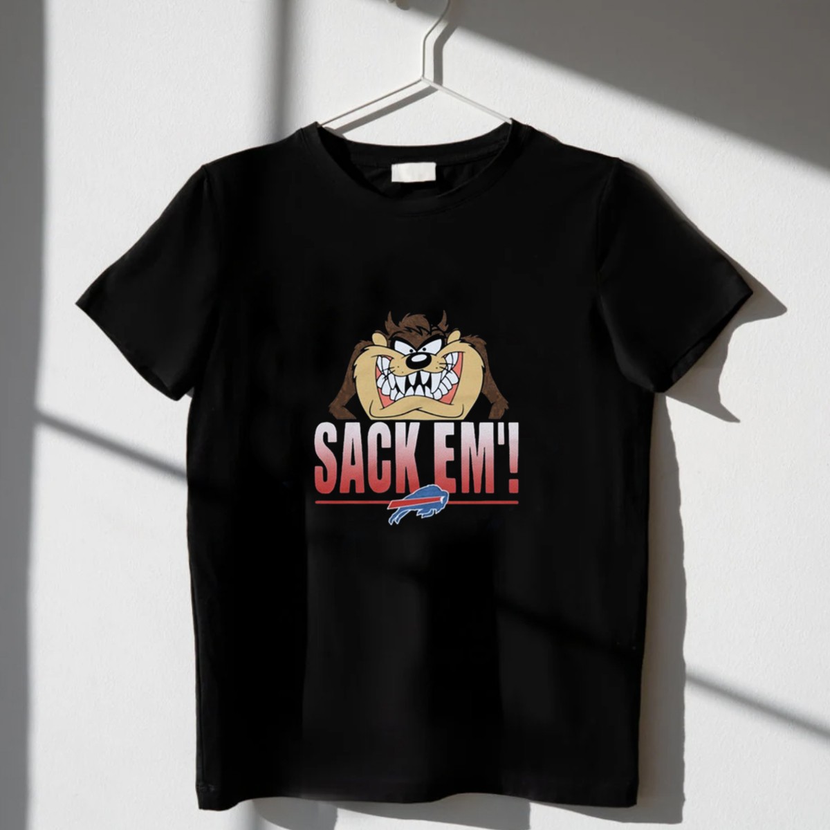 Looney-Tunes-Taz-Sack-Em-Buffalo-Bills-Nfl-T-Shirt-1_t-shirt-3_4