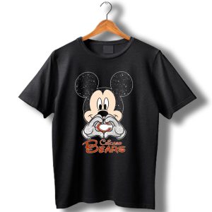 Mickey Mouse Heart Hands Chicago Bears T Shirt