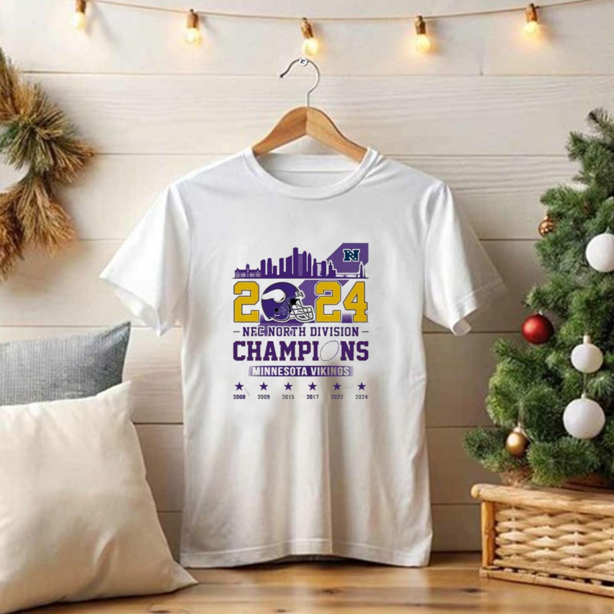 Minnesota-Vikings-2024-Nfc-North-Division-Champions-Skyline-Helmet-T-Shirt-1_t-shirt-4_5