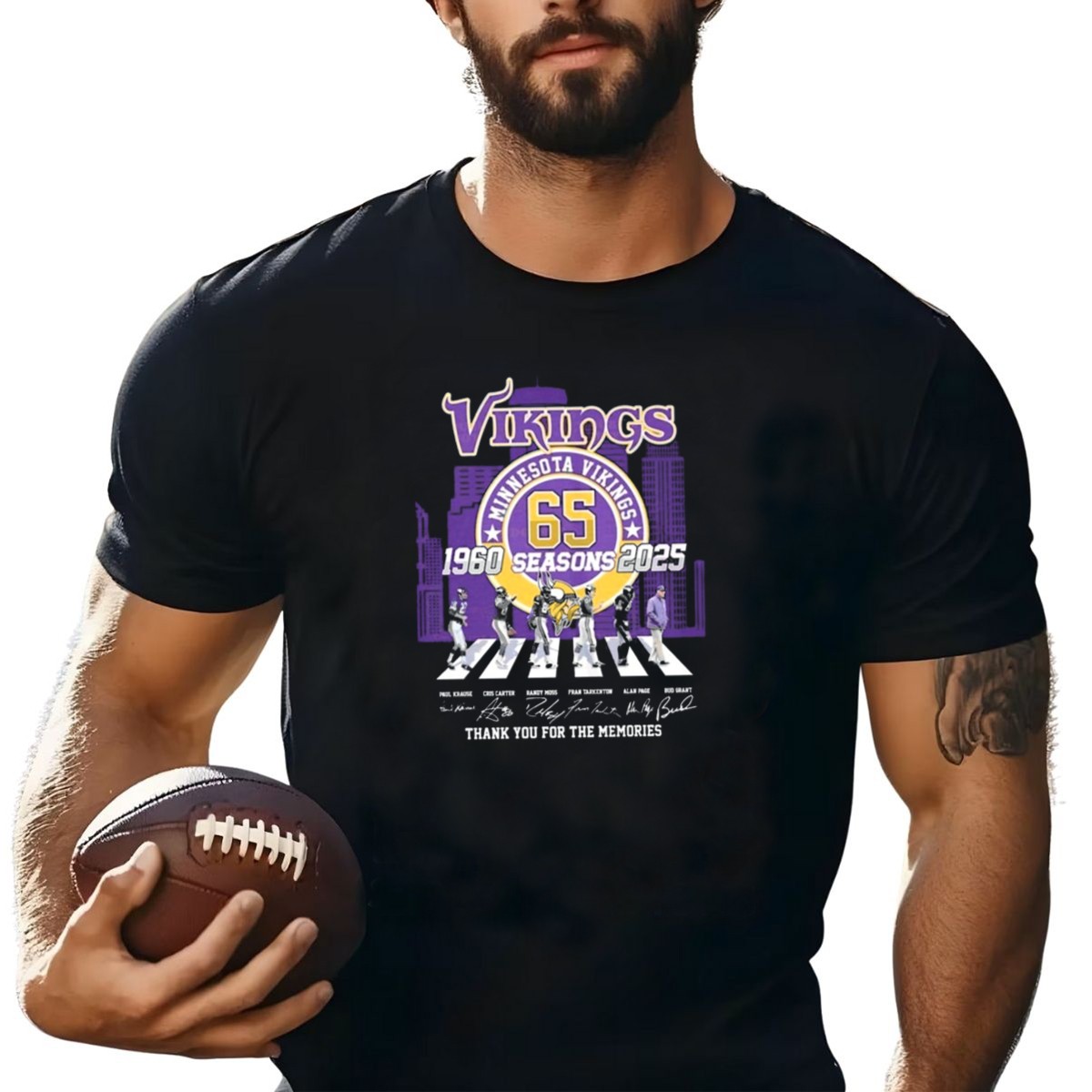 Minnesota-Vikings-65-Seasons-1960-2025-Thank-You-For-The-Memories-Signatures-T-Shirt-1_t-shirt-4_5