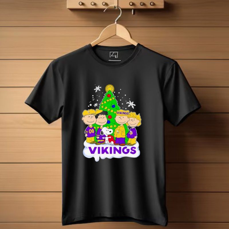 Minnesota-Vikings-Peanuts-Characters-Christmas-Tree-T-Shirt-1_T-Shirt-1 Minnesota Vikings Peanuts Characters Christmas Tree T Shirt 1 T Shirt 1