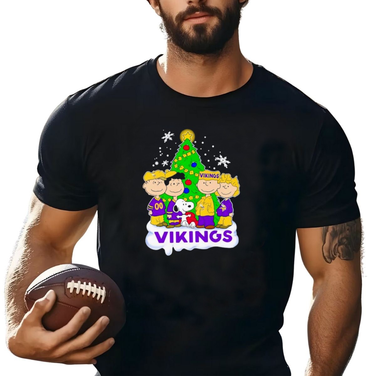 Minnesota-Vikings-Peanuts-Characters-Christmas-Tree-T-Shirt-1_t-shirt-4_5