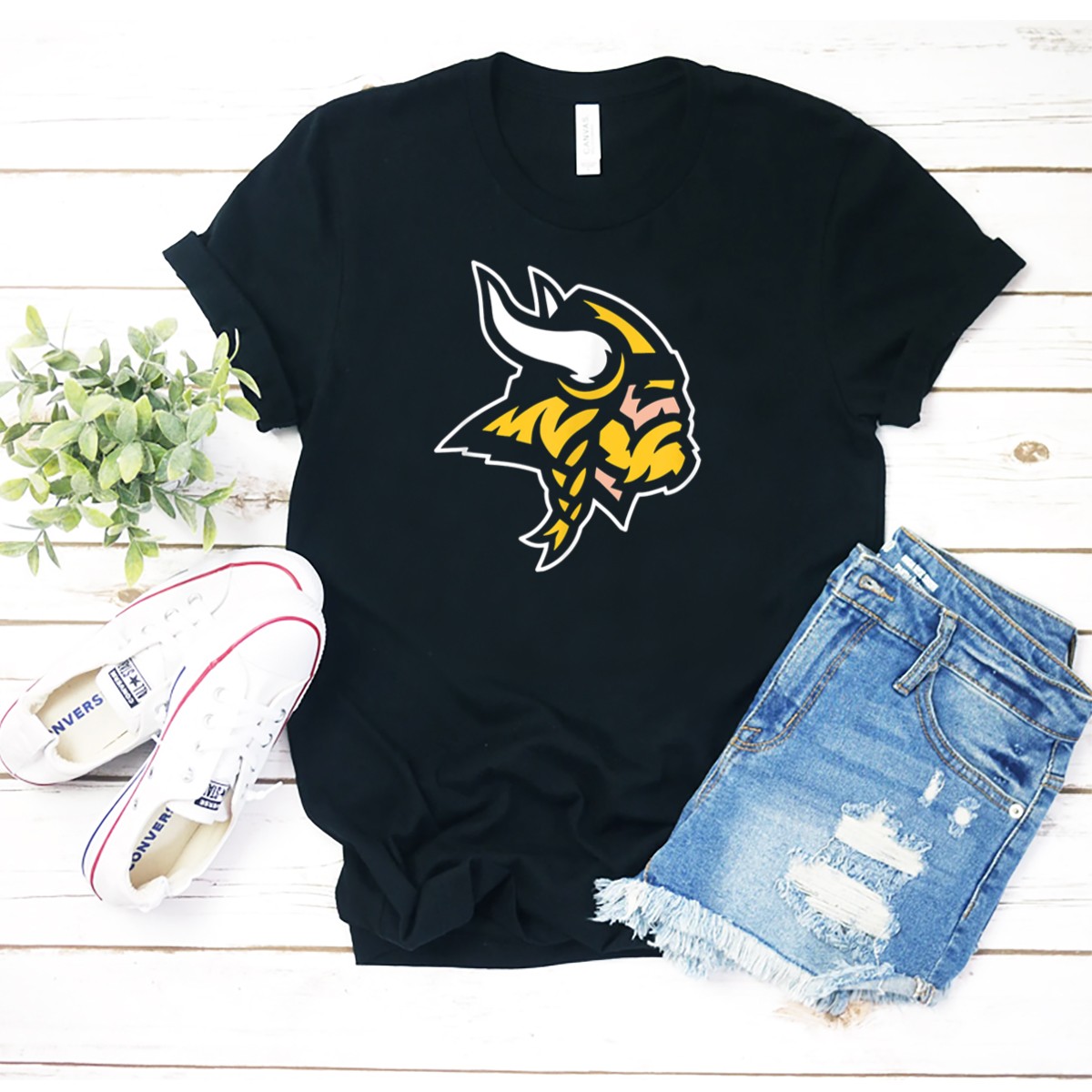 Minnesota-Vikings-Skol-Nordic-Warrior-Helmet-T-Shirt-1_t-shirt-2_3