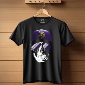 Minnesota Vikings Skull With Purple Hat T Shirt