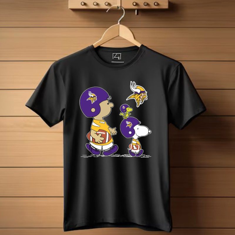 Minnesota-Vikings-Snoopy-And-Woodstock-Football-Team-Collaboration-T-Shirt-1_T-Shirt-1 Minnesota Vikings Snoopy And Woodstock Football Team Collaboration T Shirt 1 T Shirt 1
