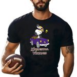 Minnesota-Vikings-Snoopy-Car-Ride-T-Shirt-1_t-shirt-4_5