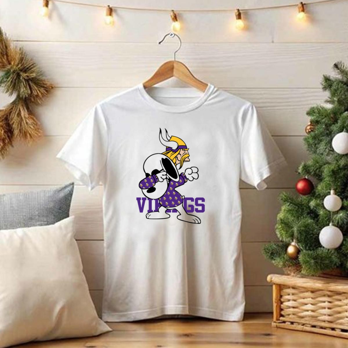 Minnesota-Vikings-Snoopy-Dabbing-Peanuts-Football-Fandom-T-Shirt-1_t-shirt-4_5