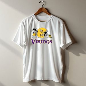 Minnesota Vikings Snoopy Woodstock Helmet T Shirt