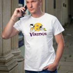 Minnesota-Vikings-Snoopy-Woodstock-Helmet-T-Shirt-1_t-shirt-2_3