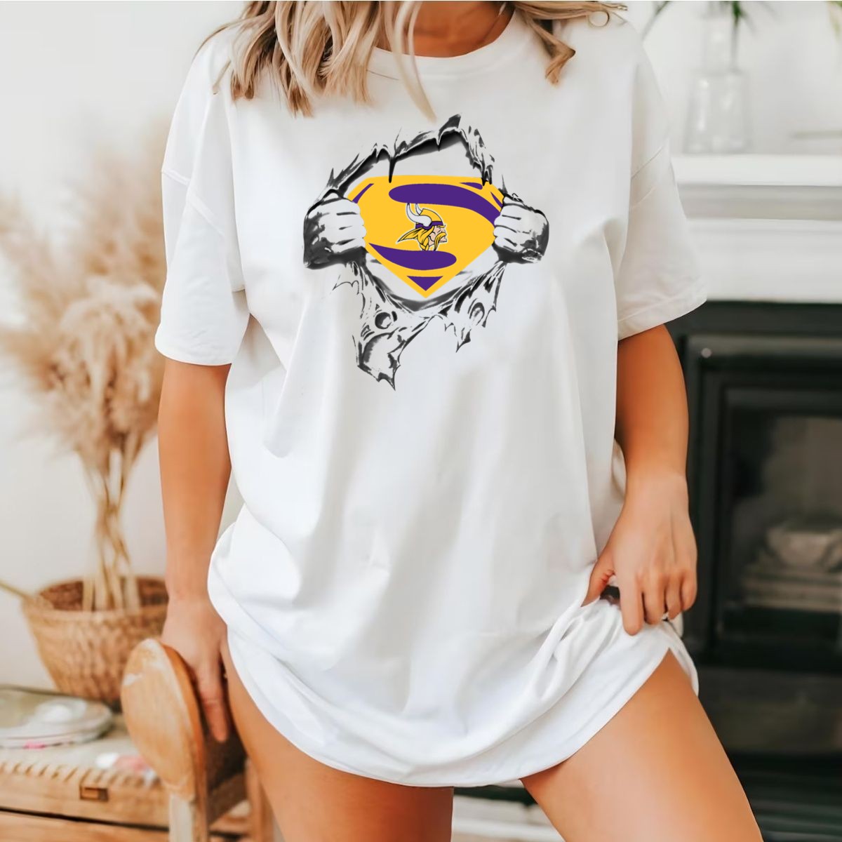 Minnesota-Vikings-Superman-Logo-Fan-Gear-T-Shirt-1_t-shirt-1_2