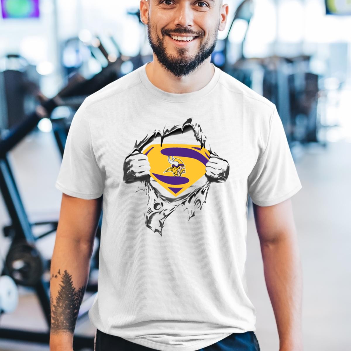 Minnesota-Vikings-Superman-Logo-Fan-Gear-T-Shirt-1_t-shirt-3_4