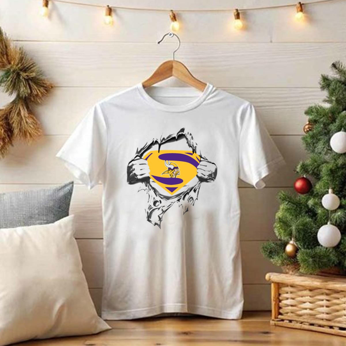 Minnesota-Vikings-Superman-Logo-Fan-Gear-T-Shirt-1_t-shirt-4_5