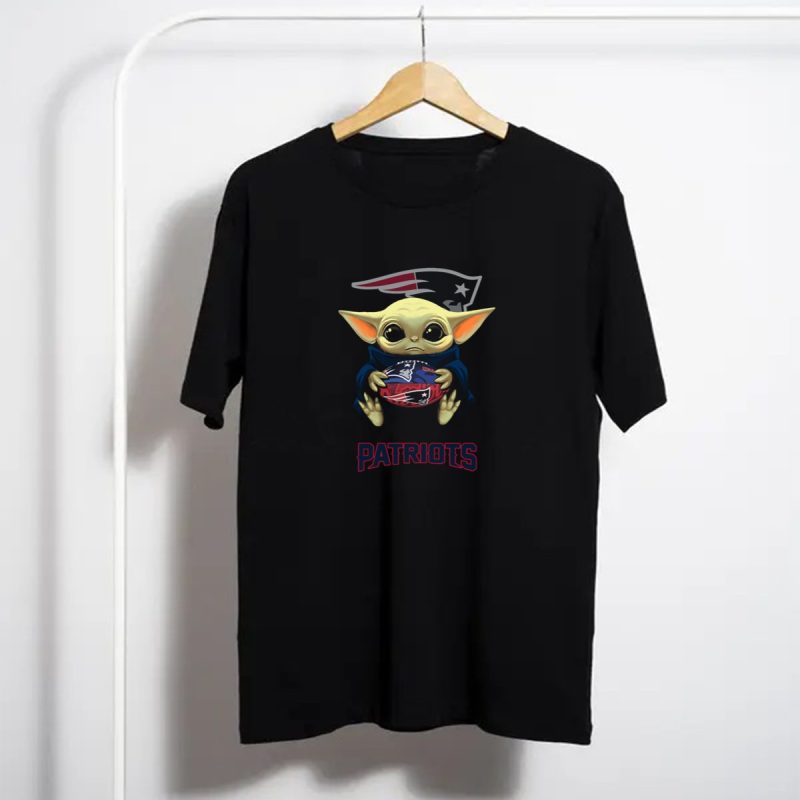 New England Patriots Baby Yoda Holding Football T Shirt T Shirt 1