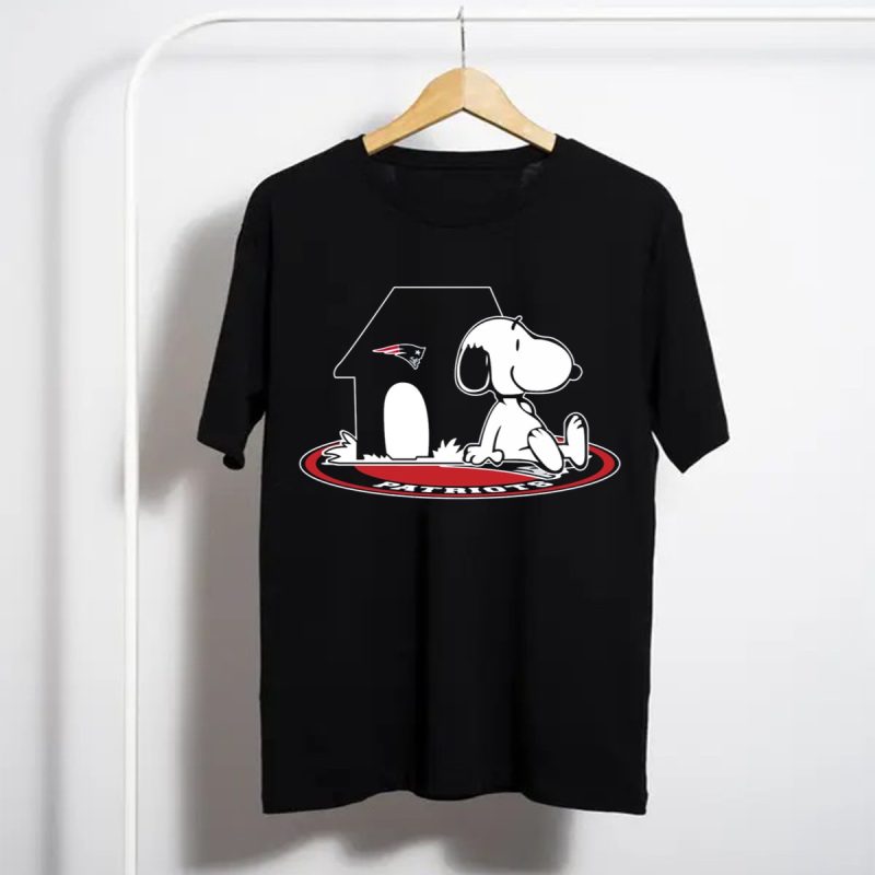New England Patriots Football Fan Forever Snoopy House T Shirt T Shirt 1