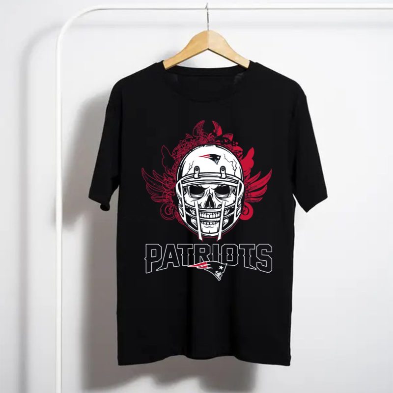 New England Patriots Skull Helmet Sports T Shirt T Shirt 1
