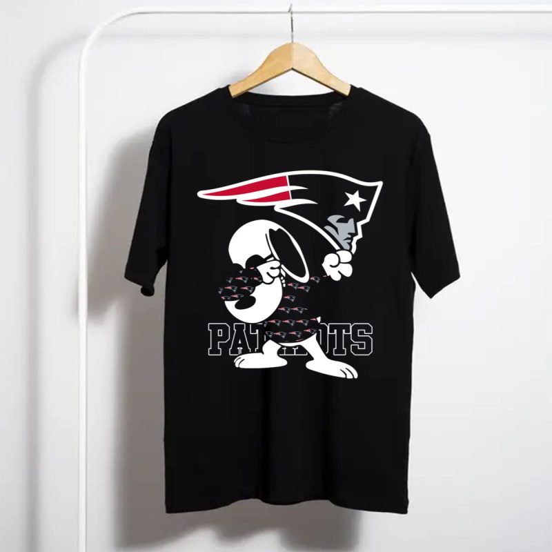 New England Patriots Snoopy Dabbing Patriots T Shirt T Shirt 1