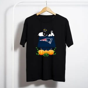 New England Patriots Snoopy Pumpkin House T-Shirt