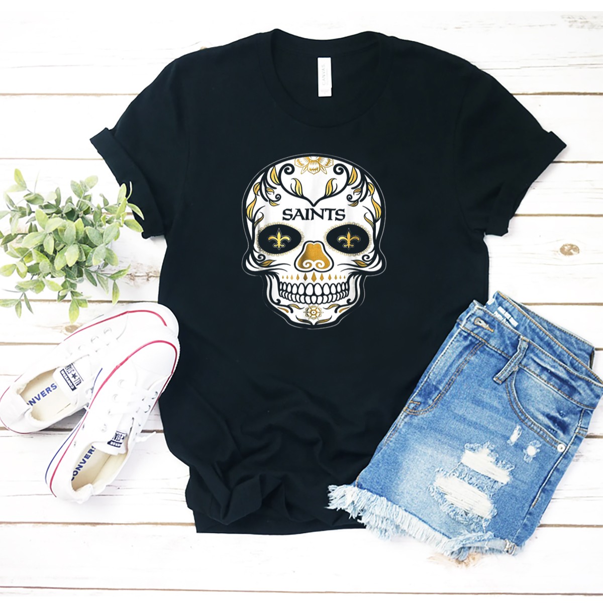 New-Orleans-Saints-Feel-Dat-Brees-Football-Skull-Design-Fleur-De-Lis-T-Shirt-1_t-shirt-2_3