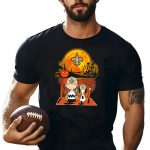 New-Orleans-Saints-Halloween-Snoopy-Charlie-Brown-Pumpkin-Scene-T-Shirt-1_t-shirt-4_5