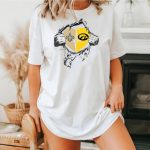 New-Orleans-Saints-Hawkeyes-Heart-T-Shirt-1_t-shirt-4_5