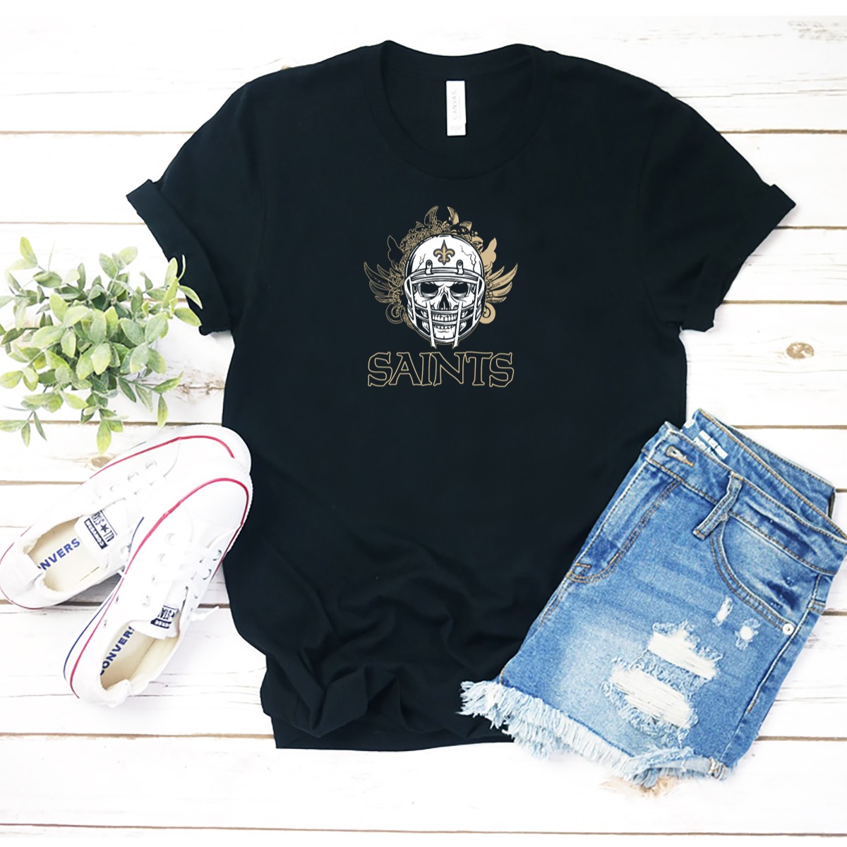 New-Orleans-Saints-Skull-Helmet-Fleur-De-Lis-Wings-T-Shirt-1_t-shirt-2_3