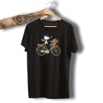 New-Orleans-Saints-Snoopy-Bicycle-Ride-Fleur-De-Lis-Football-Fan-T-Shirt-1_t-shirt-3_4
