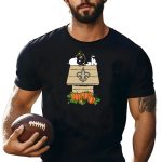 New-Orleans-Saints-Snoopy-Doghouse-Pumpkin-Patch-T-Shirt-1_t-shirt-4_5