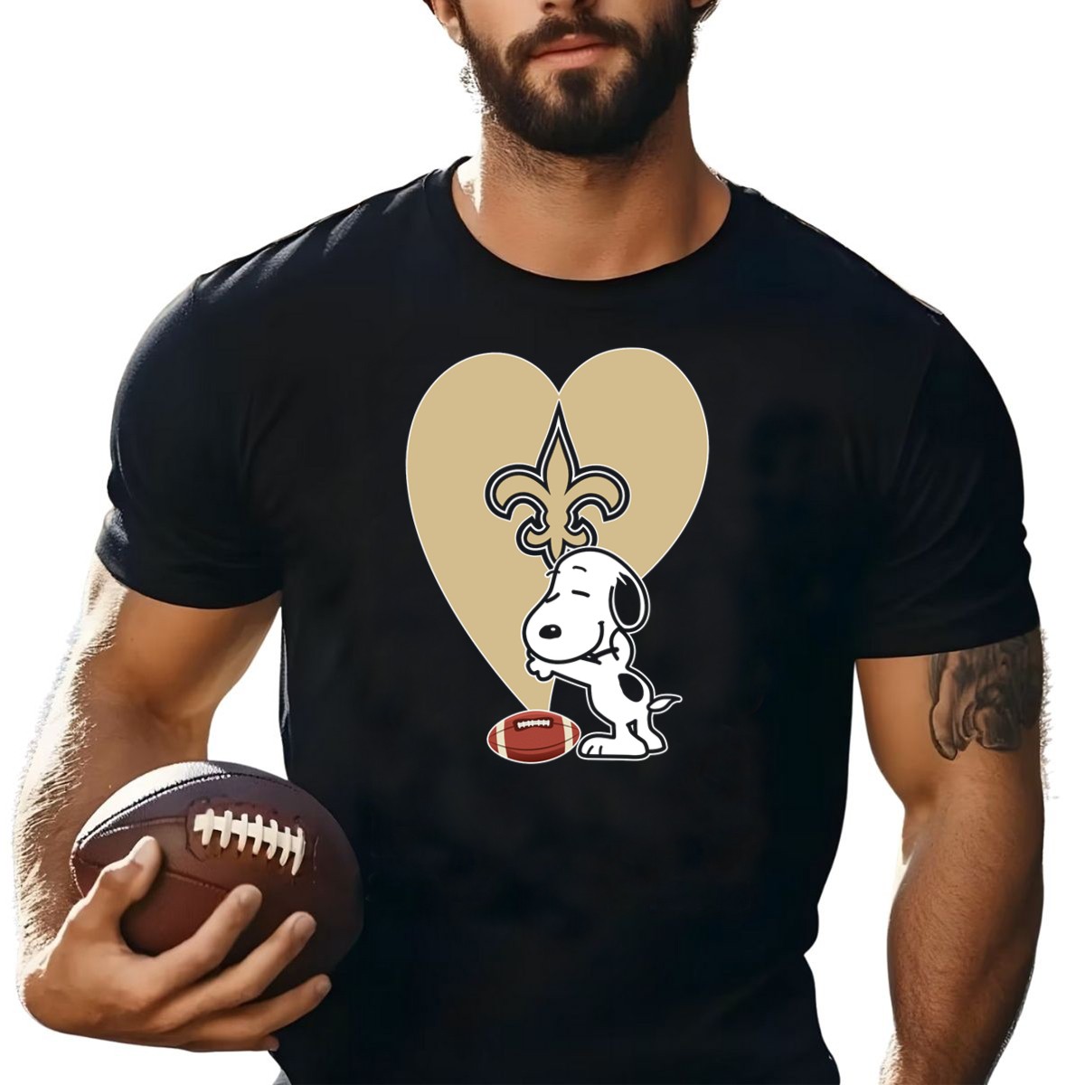 New-Orleans-Saints-Snoopy-Hug-Heart-Fleur-De-Lis-Football-T-Shirt-1_t-shirt-4_5