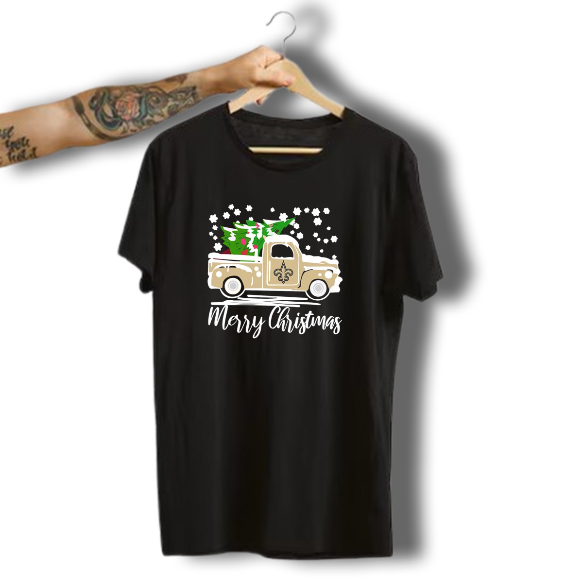 New-Orleans-Saints-Vintage-Car-Merry-Christmas-Tree-Snowflakes-T-Shirt-1_t-shirt-3_4