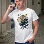 Notre-Dame-Irish-Saints-Fleur-De-Lis-Logo-Rip-Effect-T-Shirt-1_t-shirt-1_2