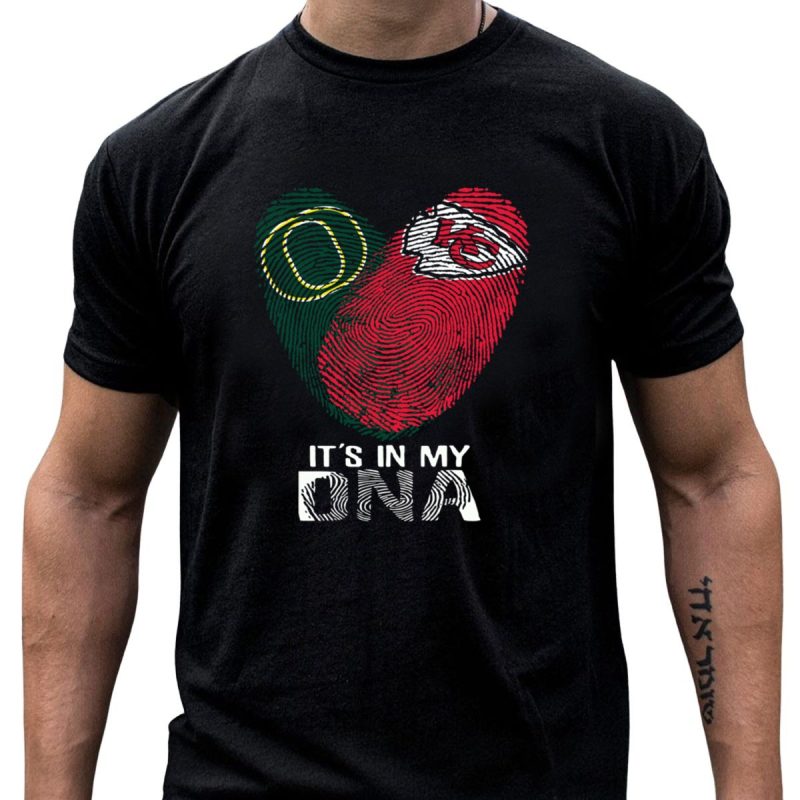 Oregon Ducks Kansas City Chiefs Fingerprint Its In My Dna T Shirt T Shirt 1 1