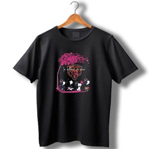Peanuts Characters Chicago Bears In October We Wear Pink T Shirt