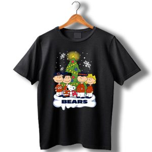 Peanuts Christmas Chicago Bears Snoopy Winter Scene T Shirt
