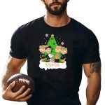 Peanuts-Christmas-New-Orleans-Saints-Characters-With-Tree-T-Shirt-1_t-shirt-4_5