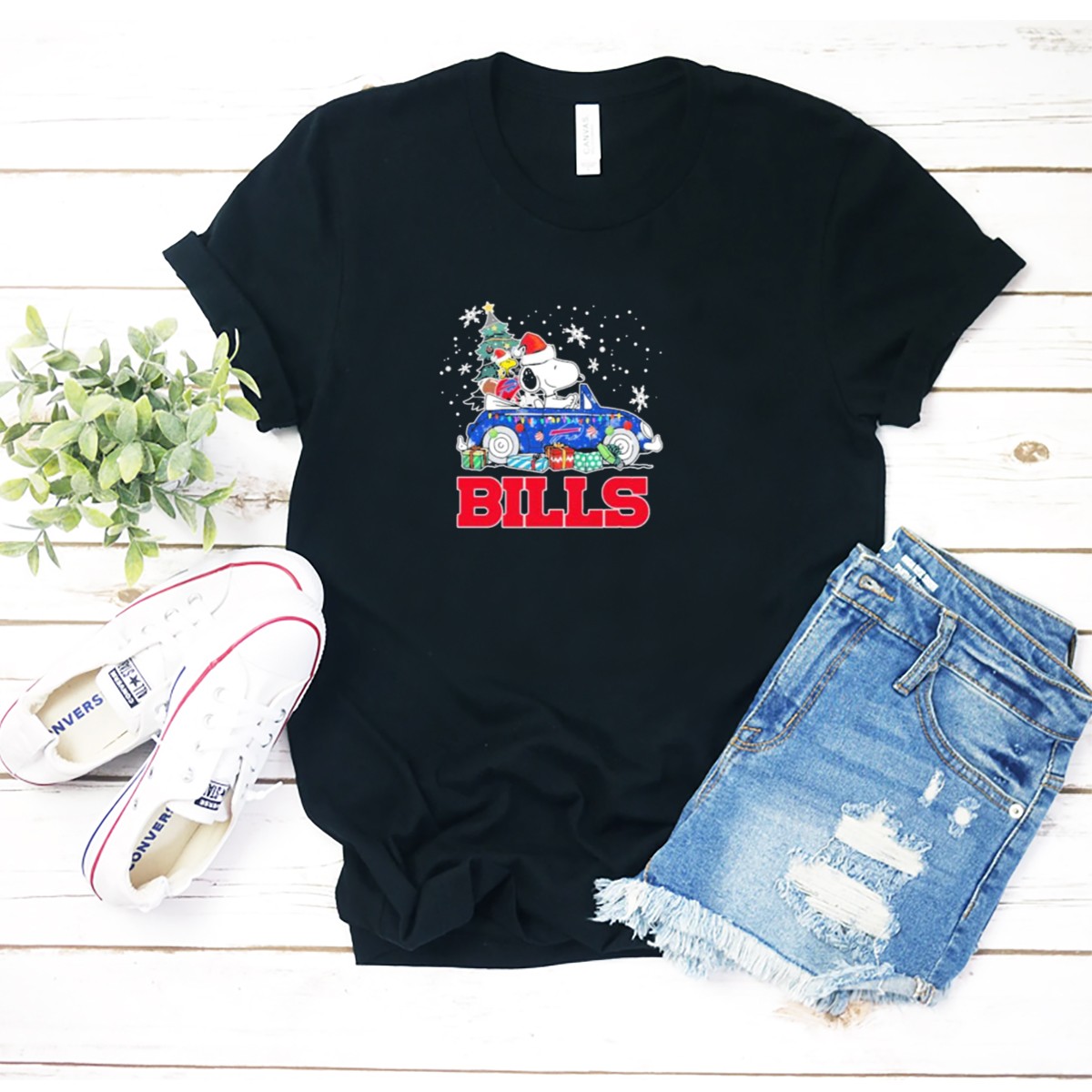 Peanuts-Snoopy-Woodstock-Christmas-Car-Buffalo-Bills-Flag-Winter-Snowflakes-T-Shirt-1_t-shirt-2_3