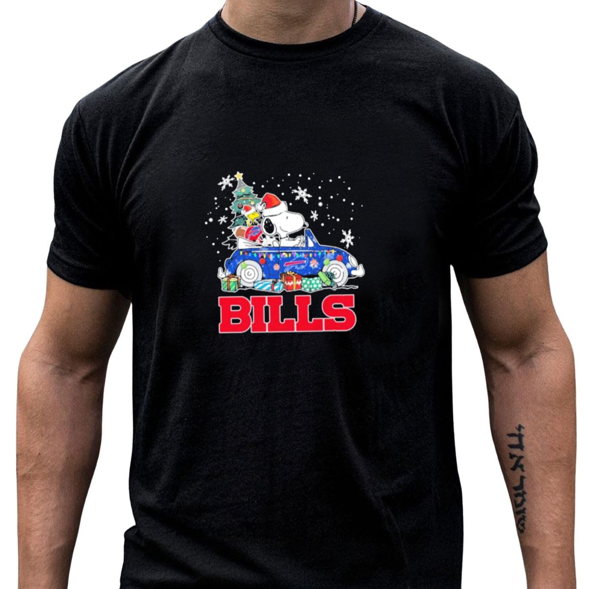 Peanuts-Snoopy-Woodstock-Christmas-Car-Buffalo-Bills-Flag-Winter-Snowflakes-T-Shirt-1_t-shirt-4_5