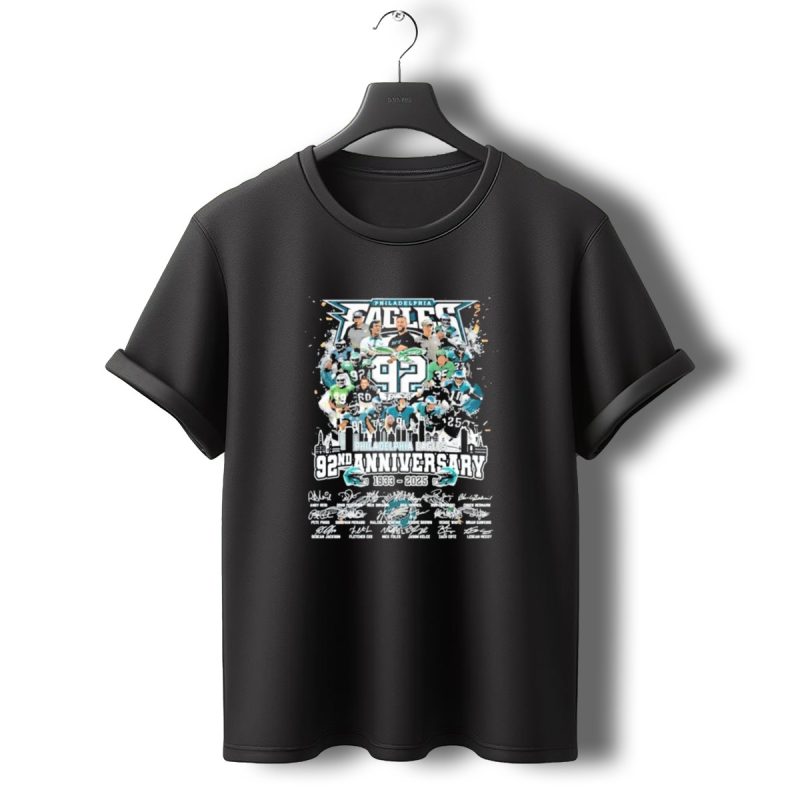 Philadelphia Eagles 92Nd Anniversary 1933 2025 Signatures And Team Collage T Shirt T Shirt 0 1