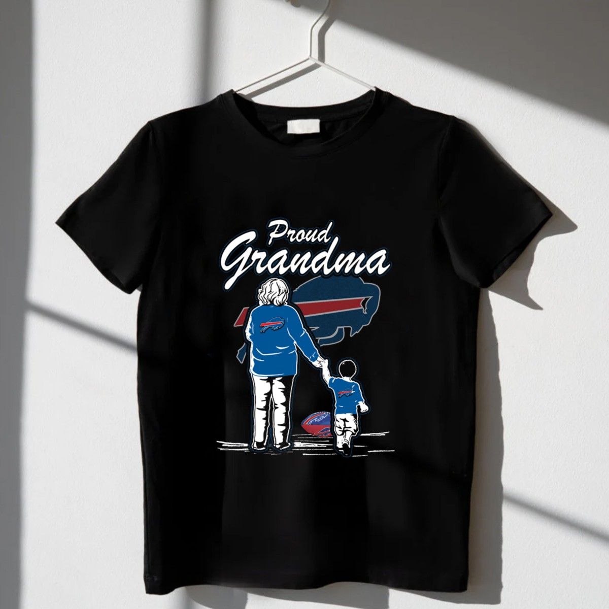 Proud-Grandma-Buffalo-Bills-Family-Football-Fandom-T-Shirt-1_t-shirt-3_4