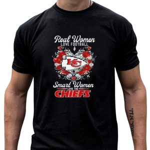 Real Women Love Football Smart Women Love The Chiefs KC Flower Heart T-Shirt