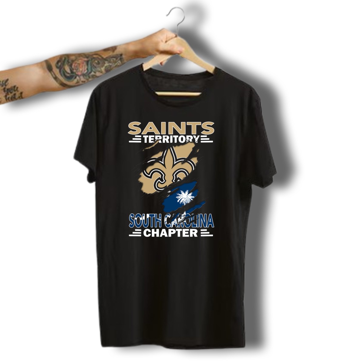 Saints-Territory-South-Carolina-Chapter-Fleur-De-Lis-And-Palmetto-Flag-T-Shirt-1_t-shirt-3_4