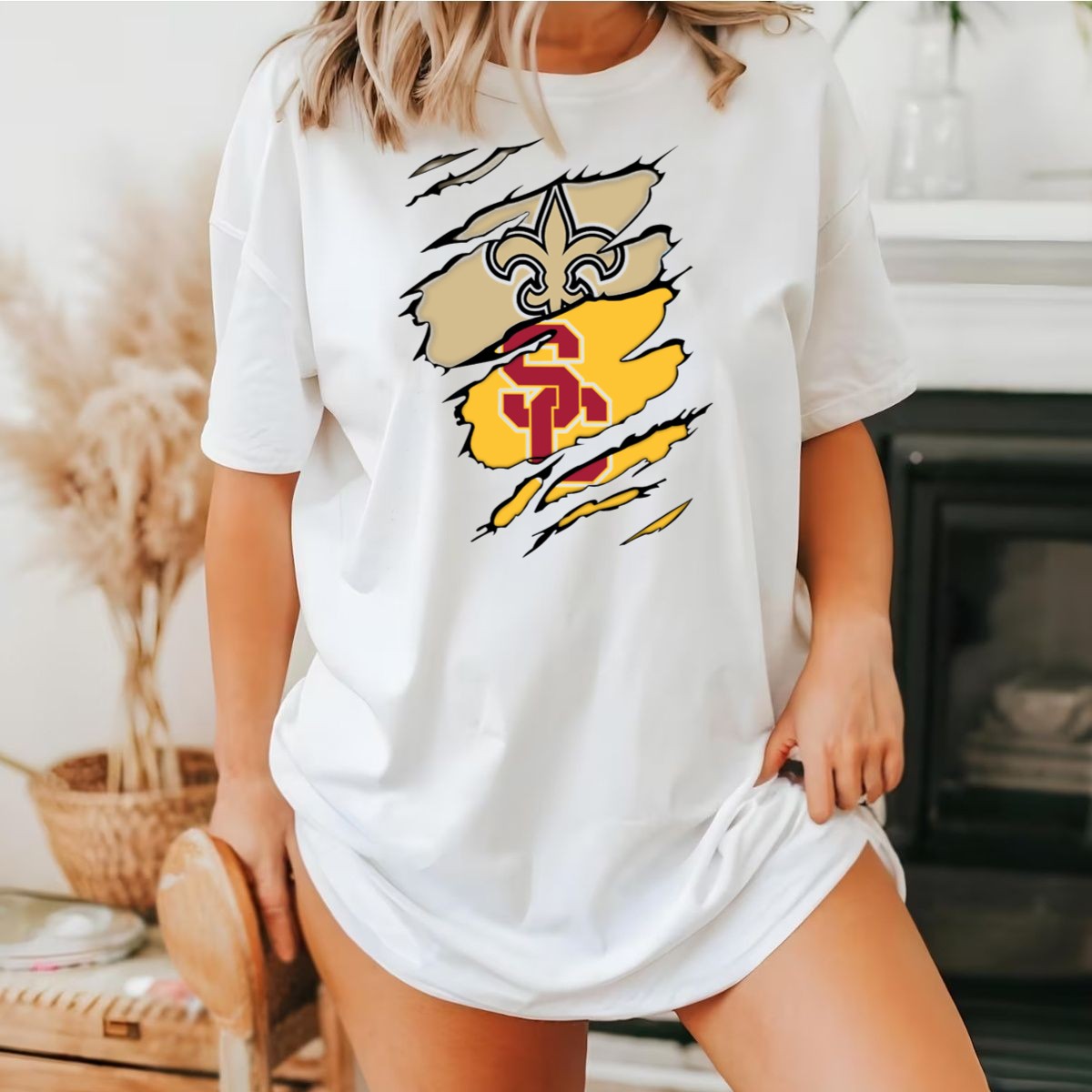 Saints-Trojans-Usc-Fleur-De-Lis-Logo-Combination-T-Shirt-1_t-shirt-4_5