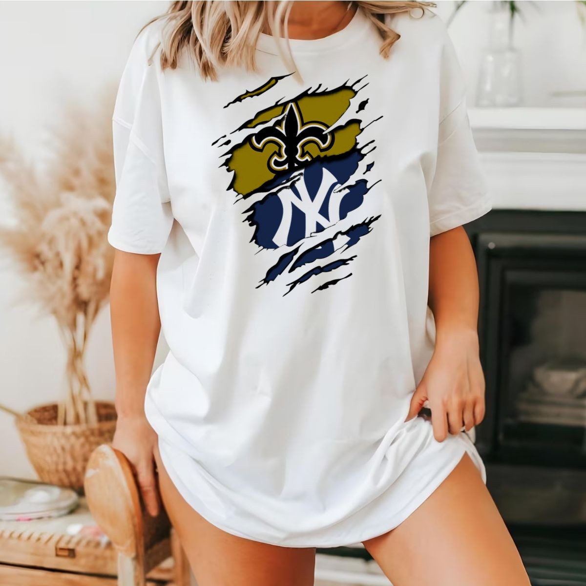 Saints-Yankees-Fleur-De-Lis-And-Interlocking-Ny-Symbol-Torn-T-Shirt-1_t-shirt-4_5