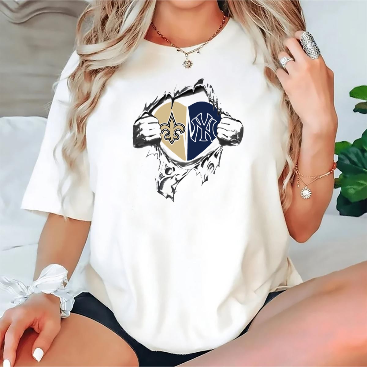 Saints-Yankees-Heart-Torn-Open-T-Shirt-1_t-shirt-2_3
