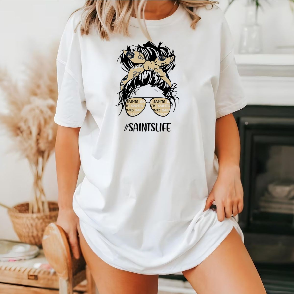 Saintslife-Messy-Bun-Girl-With-New-Orleans-Saints-Headband-And-Glasses-T-Shirt-1_t-shirt-4_5