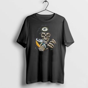 Skull Holding Wilson Football Green Bay Packers T-Shirt