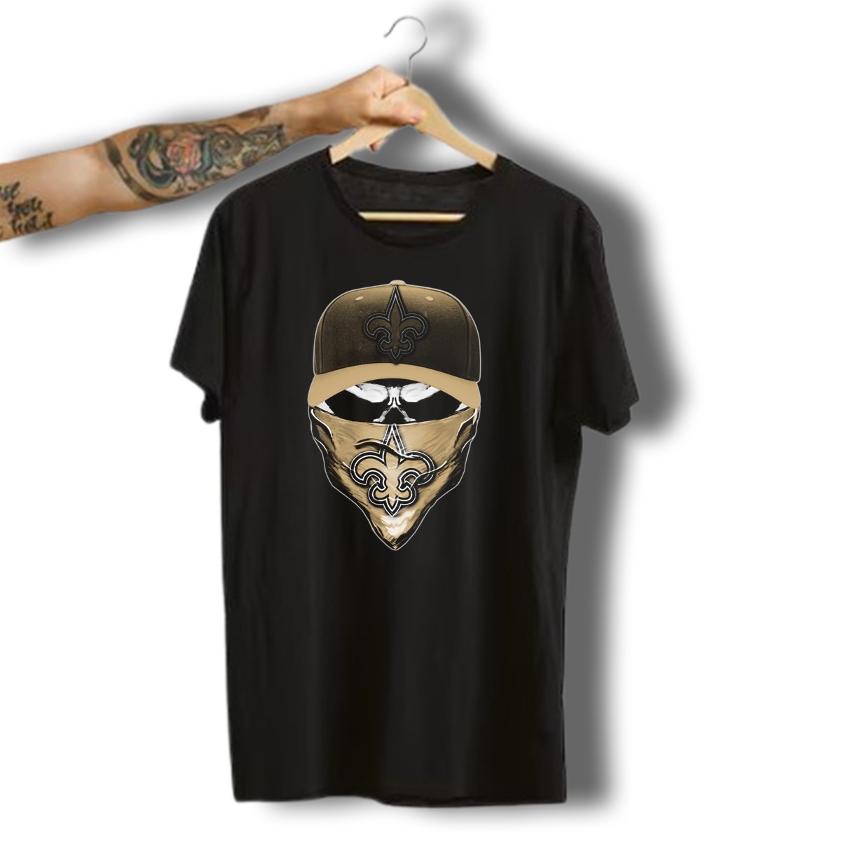 Skull-V6-New-Orleans-Saints-Fleur-De-Lis-Mask-And-Cap-T-Shirt-1_t-shirt-3_4